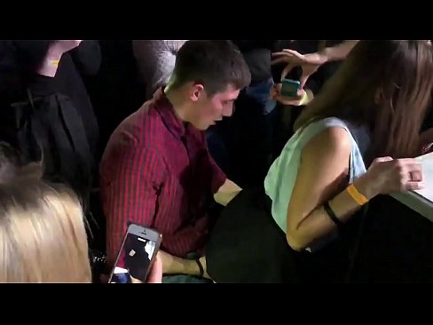 ❤️ ibalopo gidi ni a Russian nightclub. 18-odun-atijọ Russian girl ni anus ati obo buru jai ni a nightclub ❌ Ibalopo didara ni% yo.pornsexphoto.ru  ❌❤